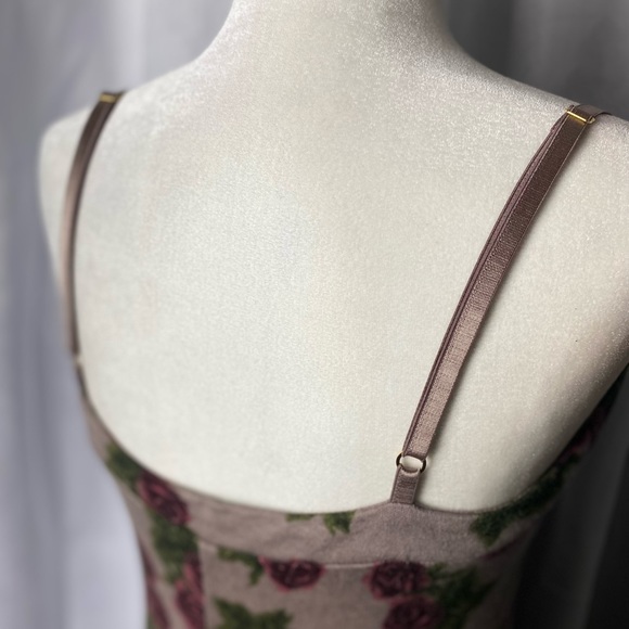 BETSEY JOHNSON sexy floral dress. - Picture 11 of 14